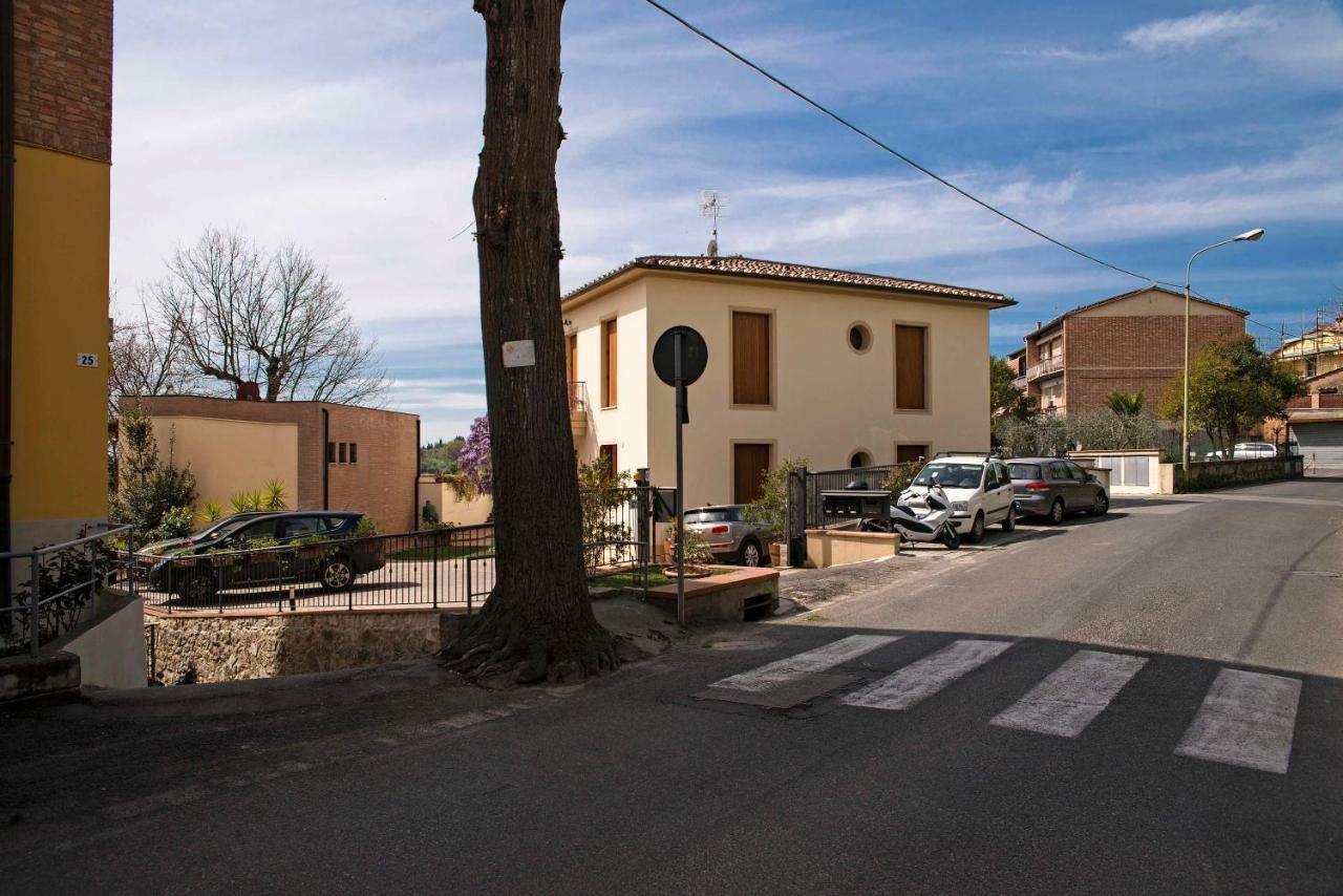 Appartamento Casa Il Glicine a due passi dal centro Siena Esterno foto