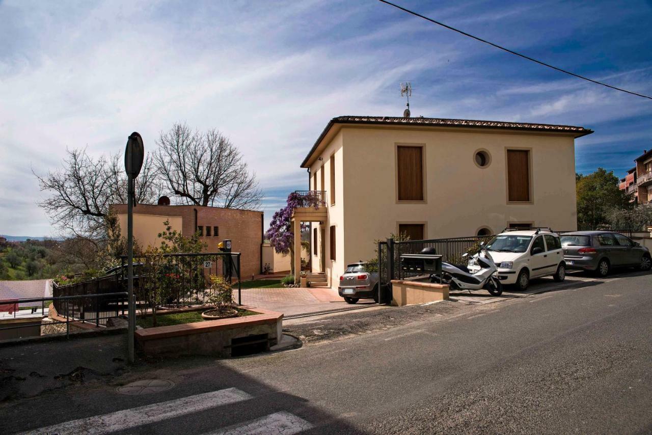 Appartamento Casa Il Glicine a due passi dal centro Siena Esterno foto